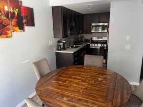 2296 Manzana Way in San Diego, CA - Building Photo - Building Photo