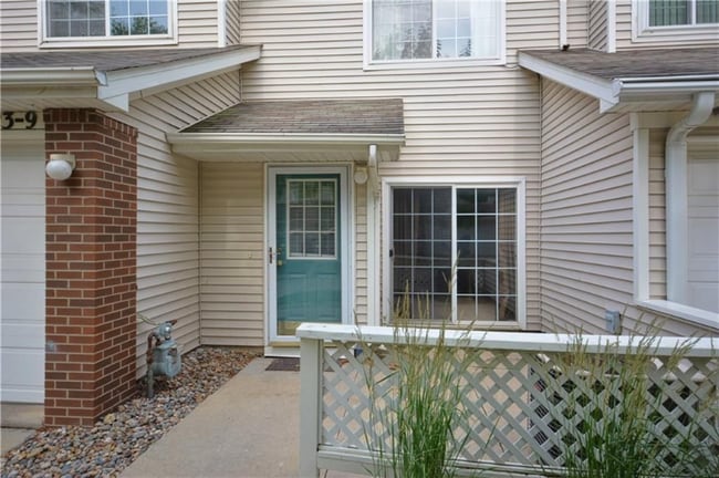 1323 SE Delaware Ave in Ankeny, IA - Building Photo - Building Photo