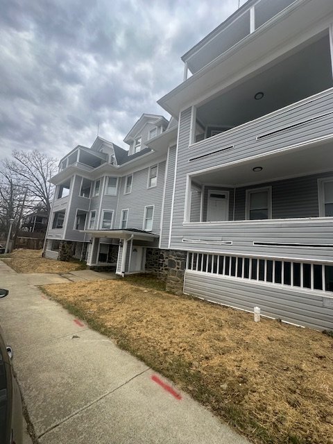 2700 Roslyn Ave, Unit 5