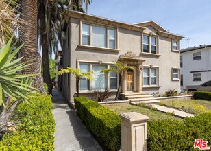 8537 Cashio St in Los Angeles, CA - Building Photo - Building Photo