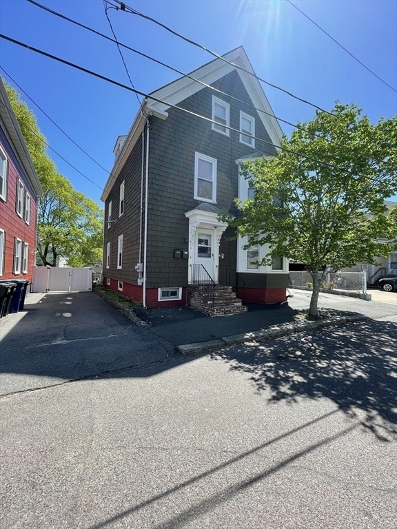 property at 9 Cushing St
