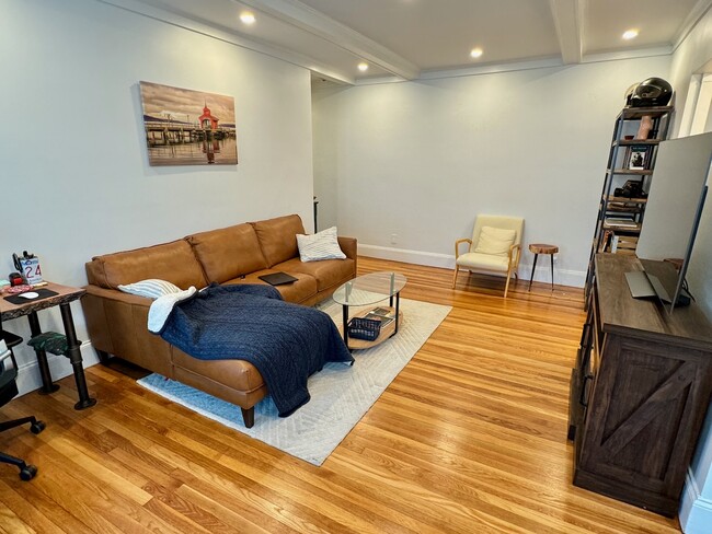 110 Lanark Rd, Unit 6 in Boston, MA - Building Photo - Building Photo