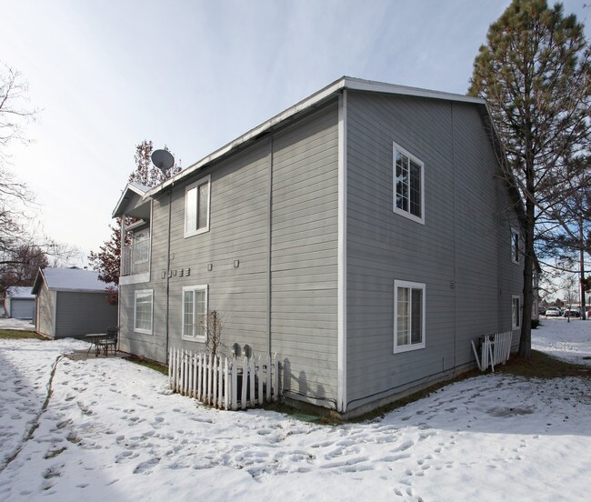 3174 N Esquire Dr in Boise, ID - Foto de edificio - Building Photo