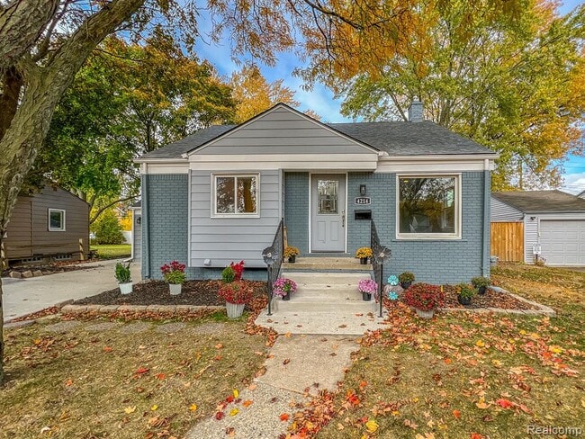 property at 4214 Berkshire Rd