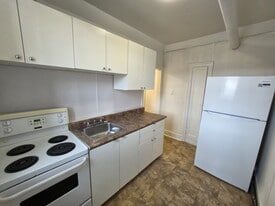 429 Qu'Appelle Ave in Winnipeg, MB - Building Photo