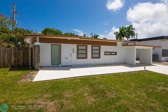 1642 NE 8th St in Fort Lauderdale, FL - Building Photo - Building Photo