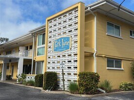 2155 Wood St in Sarasota, FL - Building Photo