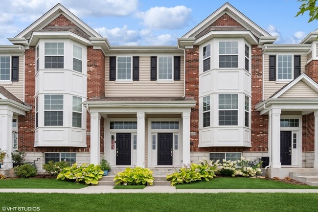 property at 4465 Monroe Ct