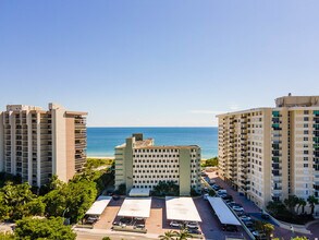 Crane Crest Apartments in Pompano Beach, FL - Building Photo - Building Photo