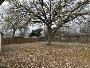 271 Kate Schenck Ave in San Antonio, TX - Building Photo - Building Photo