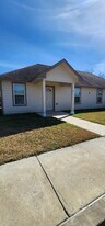 8421 W 1st St in Needville, TX - Building Photo