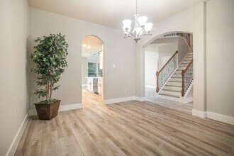 210 Black Swan Pl in Magnolia, TX - Foto de edificio - Building Photo