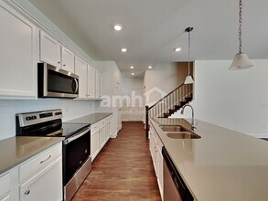 789 Carnaby Ln in Dacula, GA - Building Photo - Building Photo