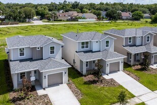 5365 Vista Lago Dr in Orlando, FL - Building Photo