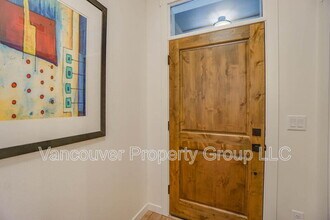 737 SE 38th St in Battle Ground, WA - Building Photo - Building Photo