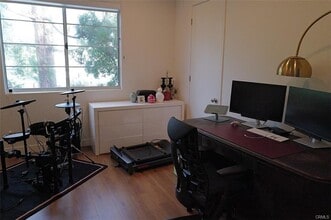 1875 S Beverly Glen Blvd in Los Angeles, CA - Building Photo - Building Photo