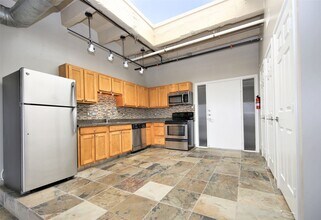 230 W Alabama St in Houston, TX - Building Photo - Building Photo