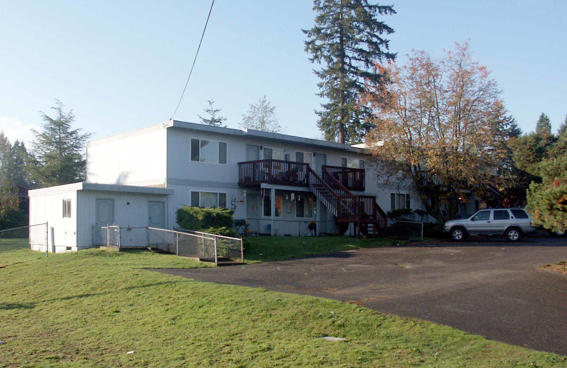 6608 106th Street Ct E in Puyallup, WA - Building Photo