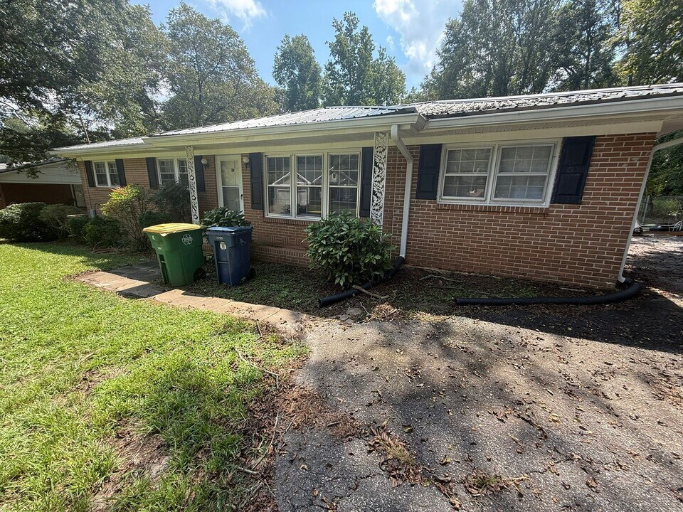 102 Whitehead Terrace E in Athens, GA - Building Photo