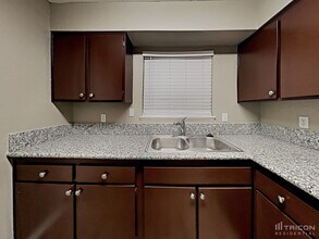 18 Page St in Las Vegas, NV - Building Photo - Building Photo