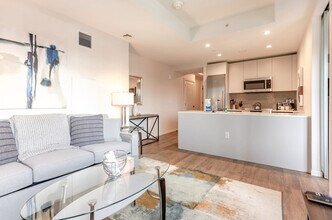 131 Seaport Blvd in Boston, MA - Building Photo - Building Photo