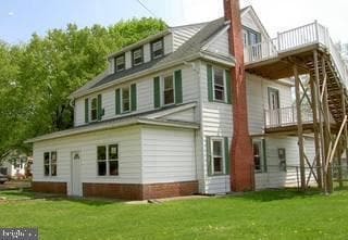 property at 1300 W Kings Hwy