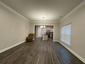 161 Lake Breeze Dr in Baton Rouge, LA - Building Photo - Building Photo