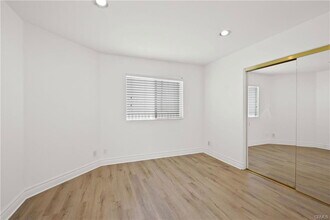 416 Larkspur Ave in Newport Beach, CA - Building Photo - Building Photo