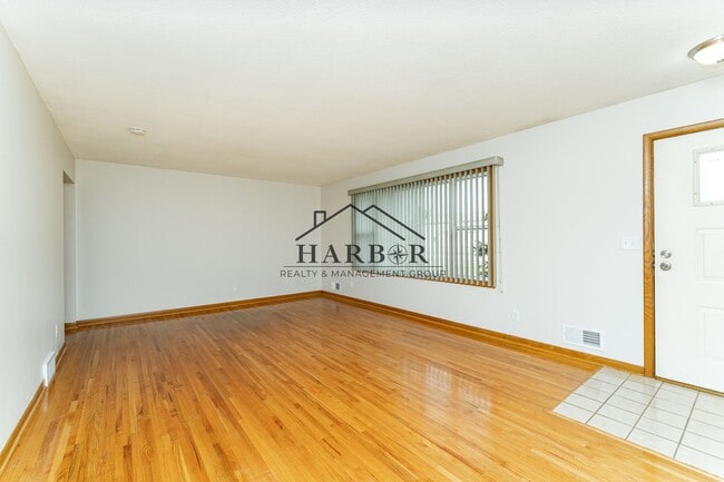 property at 2920 20th St SE