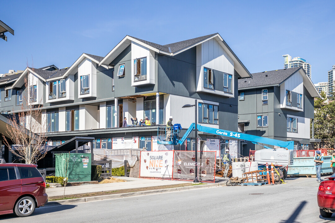 Element 2 in Burnaby, BC - Building Photo