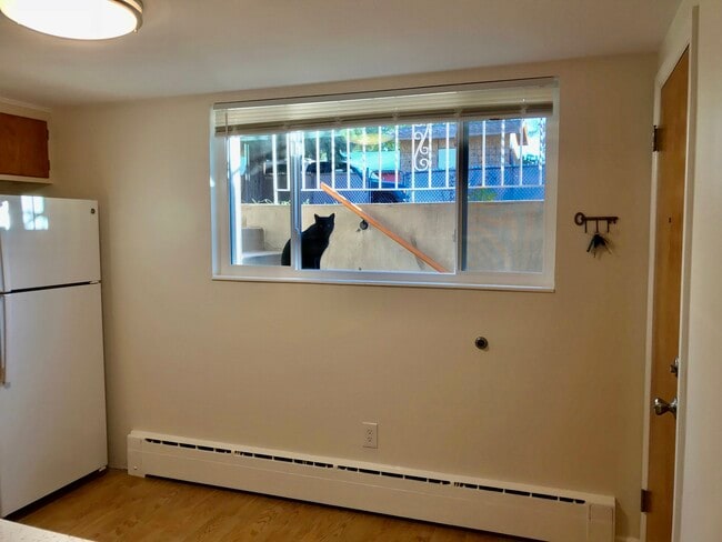 975 W 300 N, Unit 975 w 300 n in Salt Lake City, UT - Foto de edificio - Building Photo