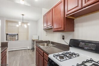 805 Pearl St in Elizabeth, NJ - Building Photo - Building Photo