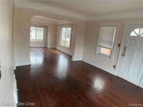 3342 Buckingham Ave in Berkley, MI - Building Photo - Building Photo