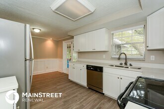 503 Lisa Ln in Brandon, FL - Building Photo - Building Photo
