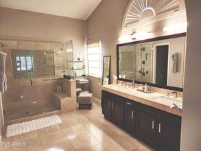 10360 E Sutton Dr in Scottsdale, AZ - Building Photo - Building Photo