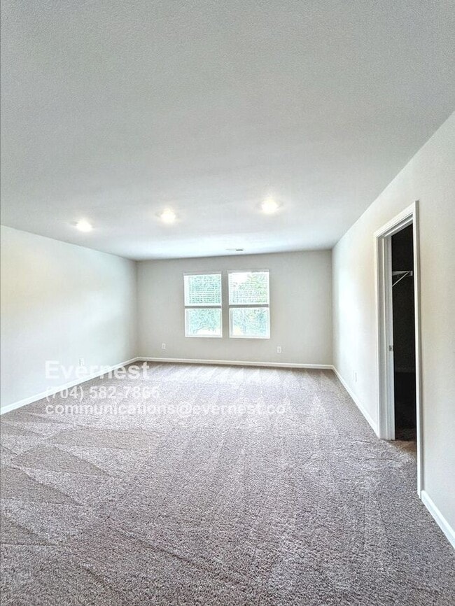2174 Willow Gln Dr in Graham, NC - Building Photo - Building Photo