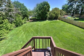 23 Gilbert Ln in Branford, CT - Building Photo - Building Photo