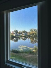 16 Crescent Beach Dr in Enfield, CT - Building Photo - Building Photo