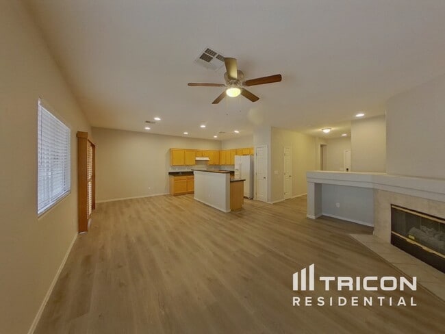 5929 Abyss Ct in North Las Vegas, NV - Foto de edificio - Building Photo
