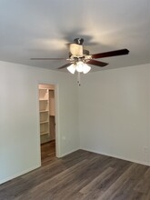 955 S Benchmark Ln in Fayetteville, AR - Building Photo - Building Photo