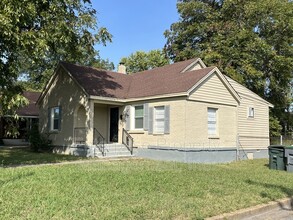 616 E Dempster Ave in Memphis, TN - Foto de edificio - Building Photo