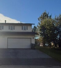 9260 Roy St in Anchorage, AK - Building Photo - Building Photo