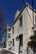 Evers House in Louisville, KY - Foto de edificio - Building Photo