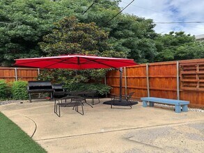 4335 Cedar Springs Rd, Unit 116 in Dallas, TX - Building Photo - Building Photo