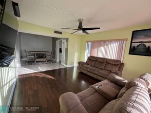 4170 Inverrary Dr in Lauderhill, FL - Building Photo - Building Photo