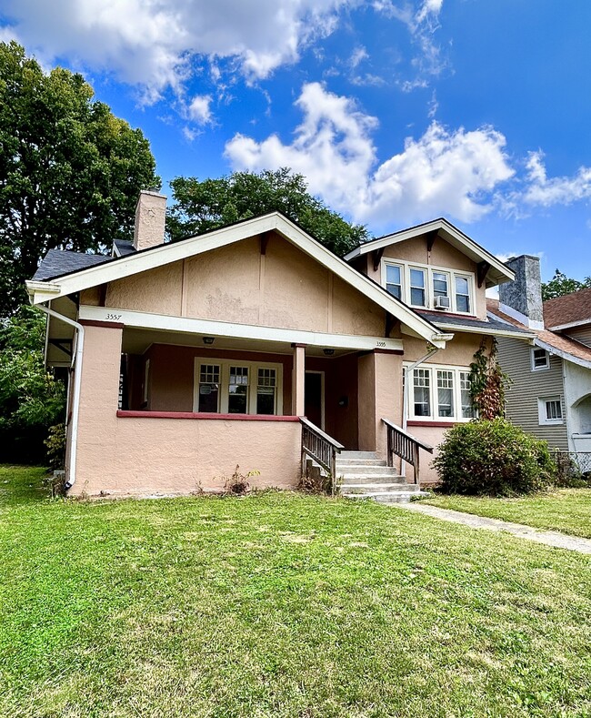 3557 Evergreen Ave, Unit 3557 Evergreen