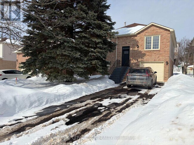 8 Lawton Ct in Orangeville, ON - Building Photo - Building Photo