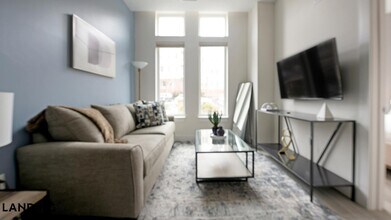 2005 11th St NW, Unit 101 in Washington, DC - Building Photo - Building Photo