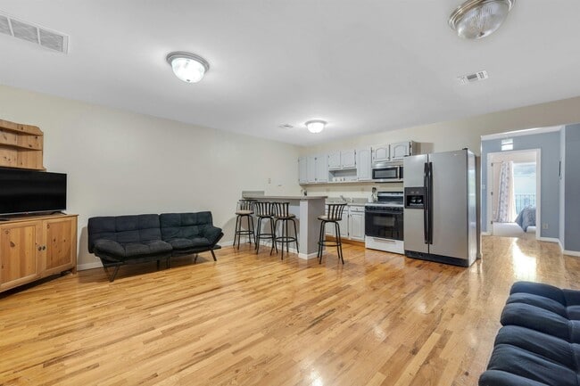 property at 4413 Park Ave
