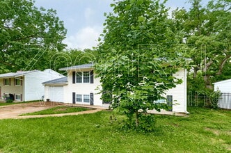 18 Apache Trail in Fenton, MO - Building Photo - Building Photo